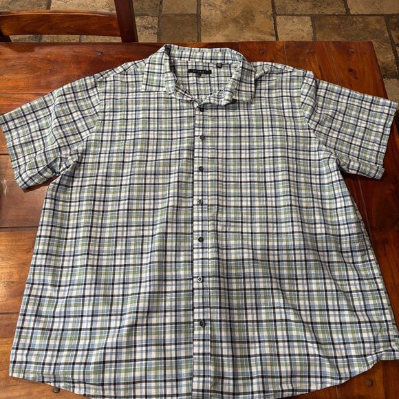 Lot of three 3XL men's button down shirts, two Synrgy and one Brooks & Brothers - Picture 4 of 4